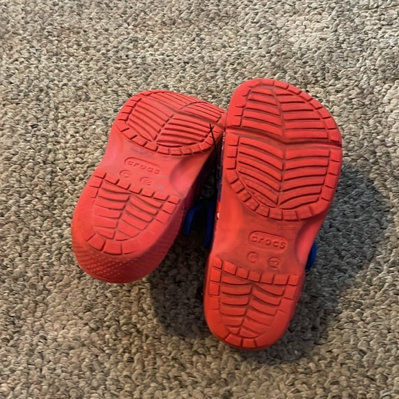 Spider-Man CROCS - Picture 3 of 3